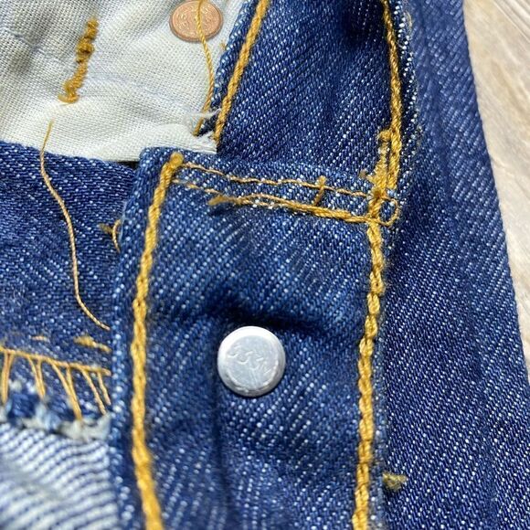 Vintage Levi's 501xx Dark Wash Blue Jeans 501-0000 Size 28x32 EUC - Picture 16 of 16